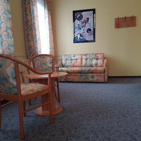Traube Hotel Oeffingen 费尔巴赫 外观 照片